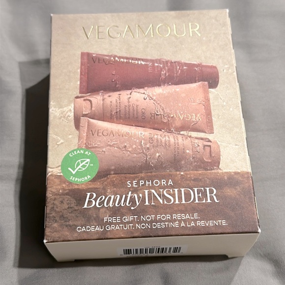 vegamour Other - New Vegamour Gro Gift Set